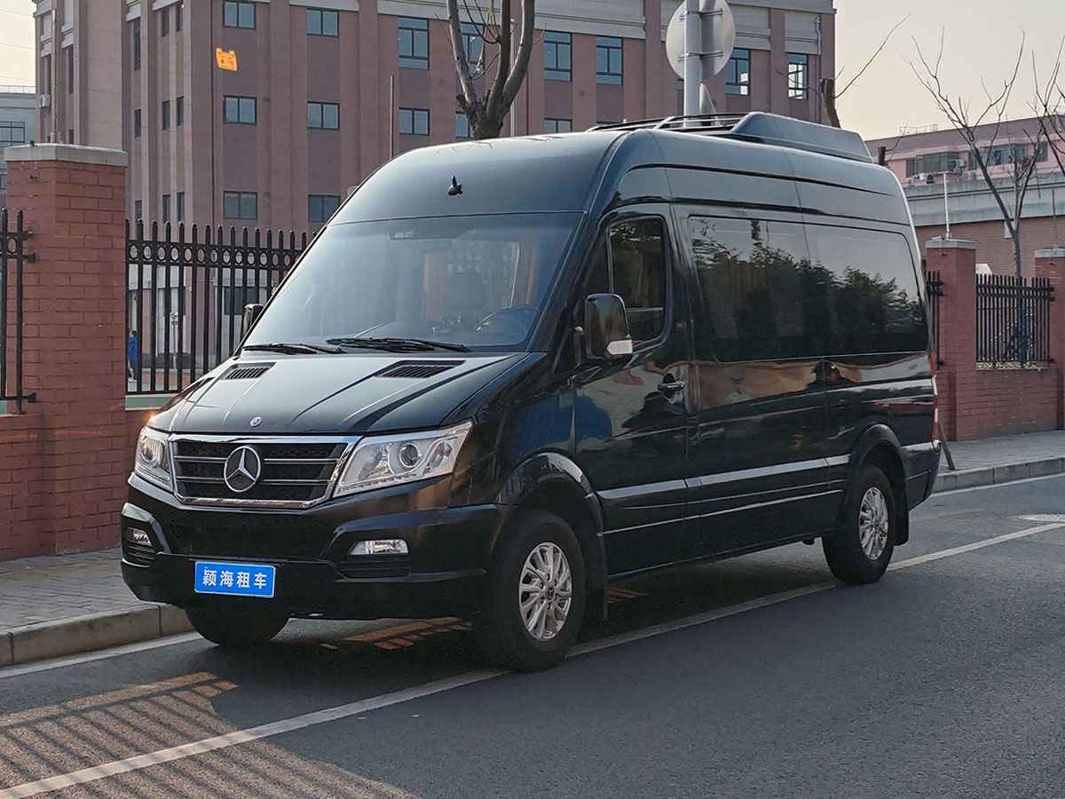 奔馳凌特商務(wù)車9座